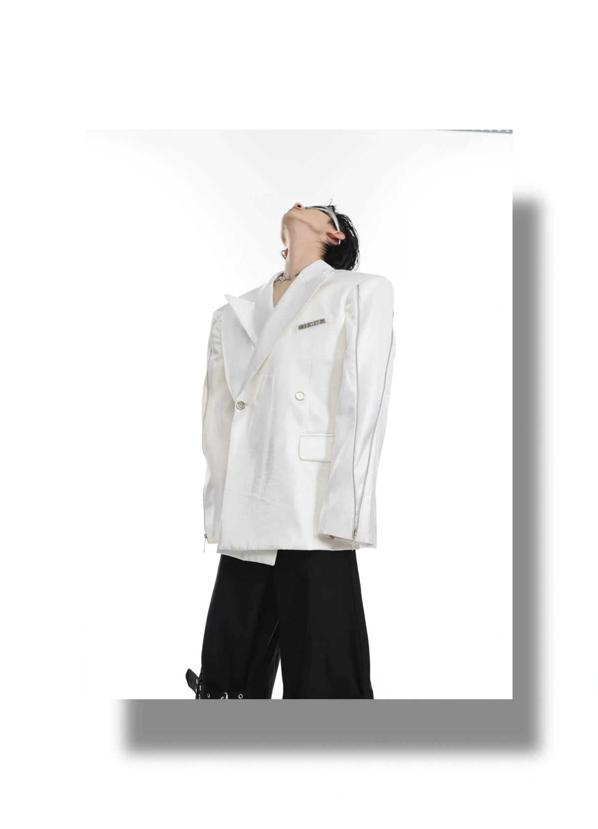 Liquid Metal Short-Sleeve Suit Jacket | Relaxed Fit - description image 5