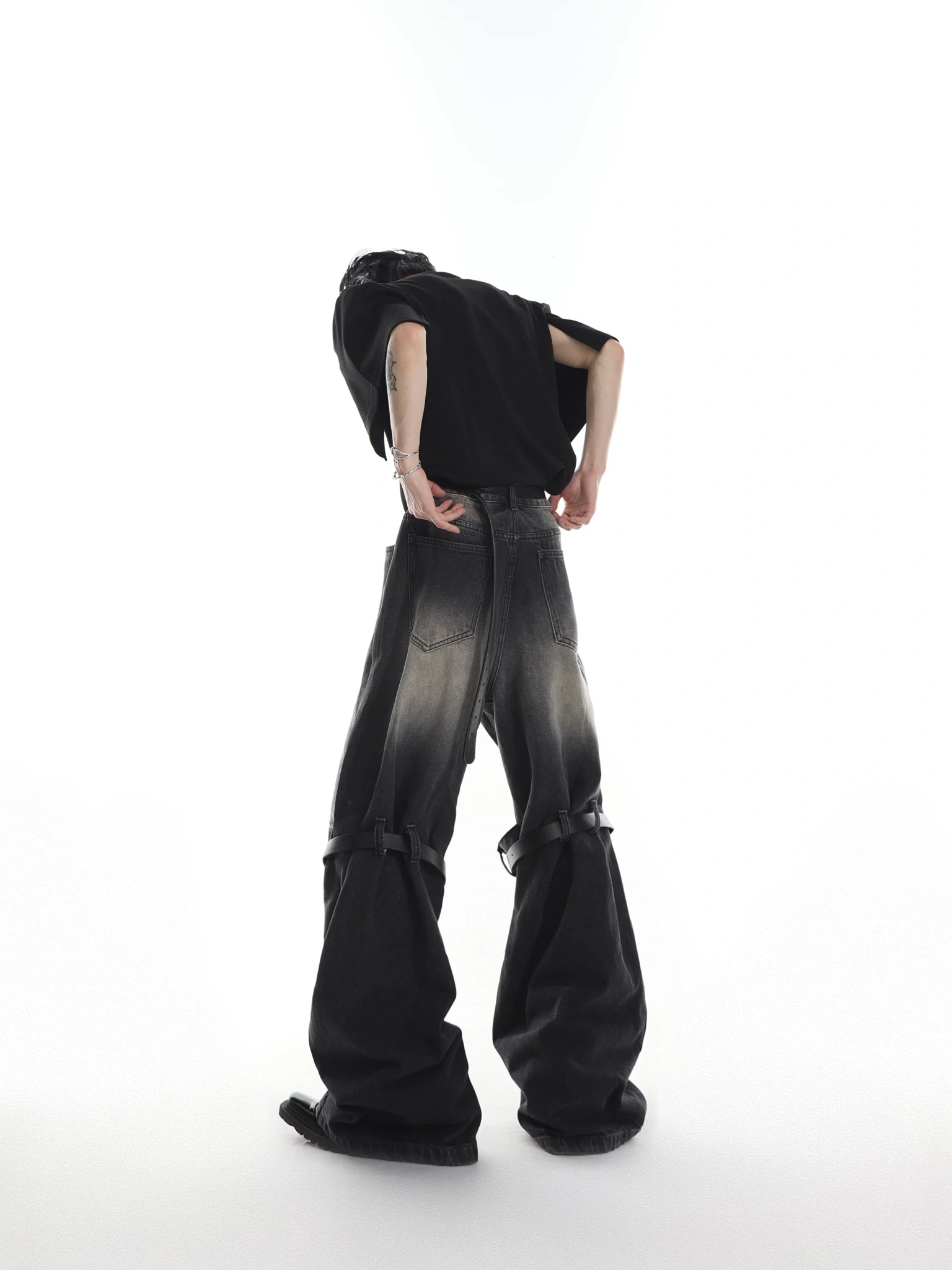 Washed Cutout Jeans | Relaxed High-Rise Streetwear - main image 5