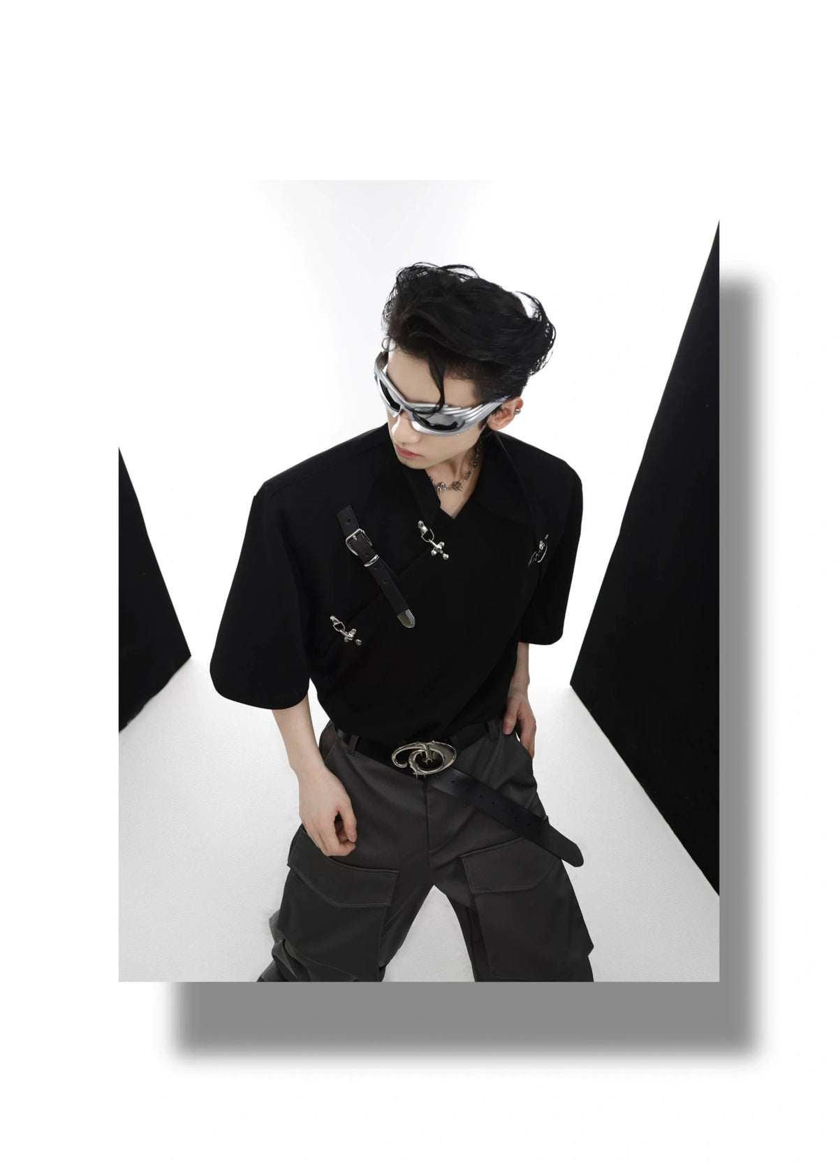 Asymmetrical Cotton Polo Shirt with Metal Buckle - description image 8