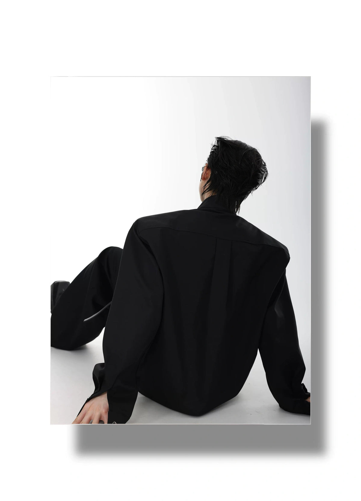 Pleated Stand-Collar Shirt in Black & White | Relaxed Fit - description image 11
