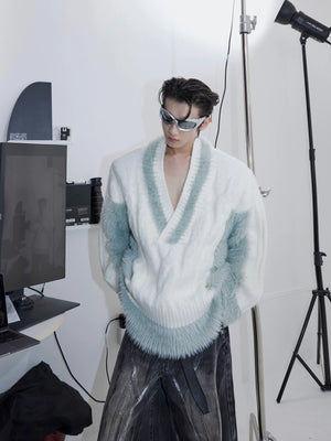 Color-Block Plush Knit V-Neck Sweater for Layering - main image 2