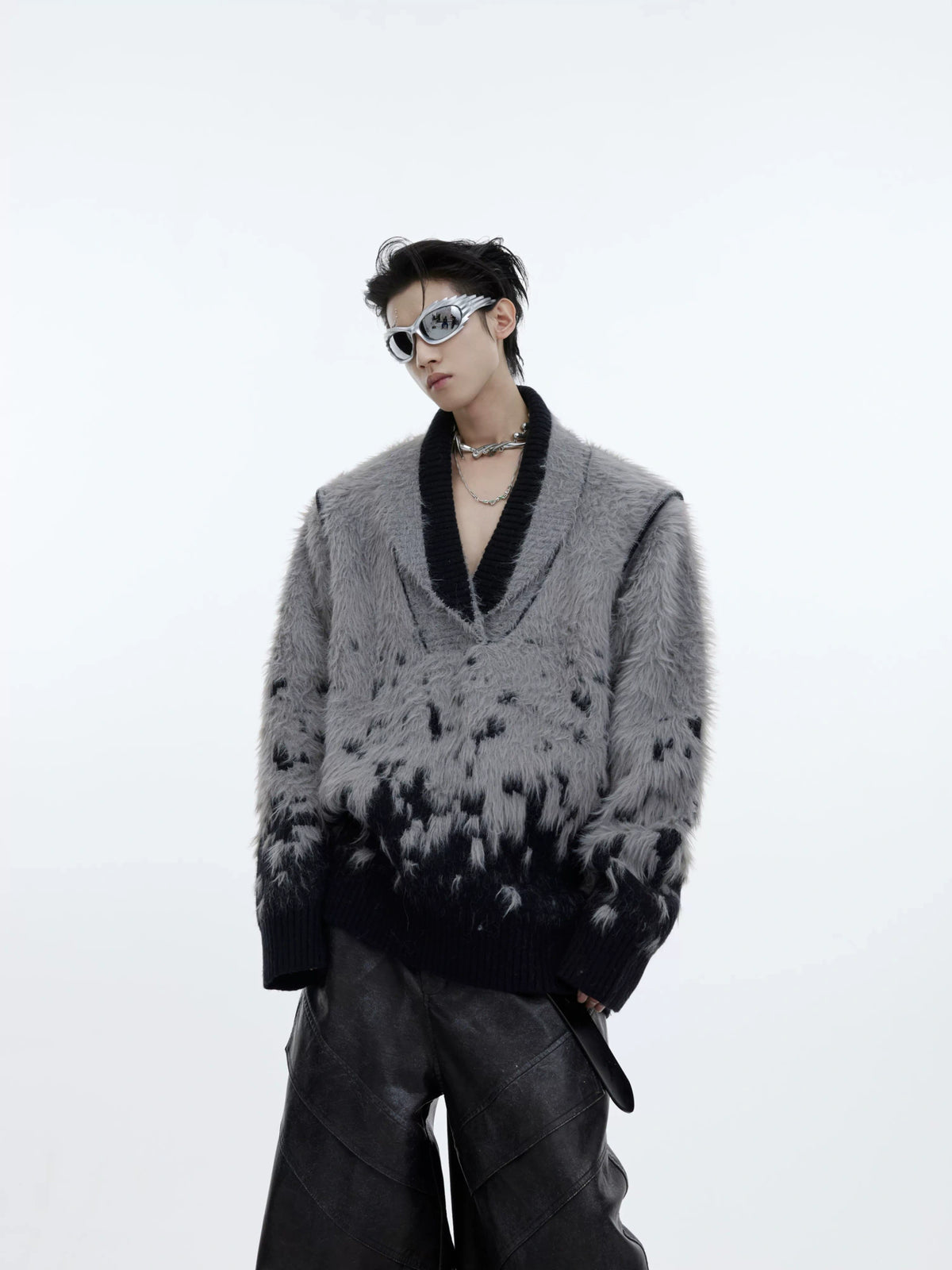 Gradient V-Neck Knit Sweater in Cotton-Wool Blend - Gray Top