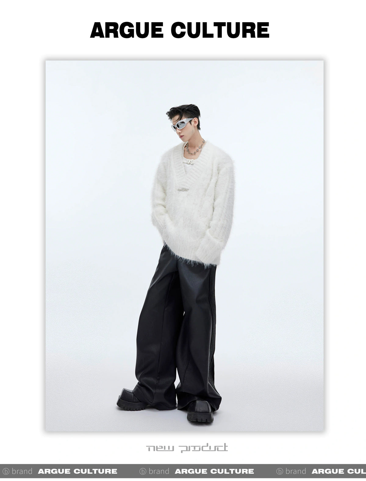 Relaxed V-Neck Knit Sweater in Cotton-Wool Blend - description image 4