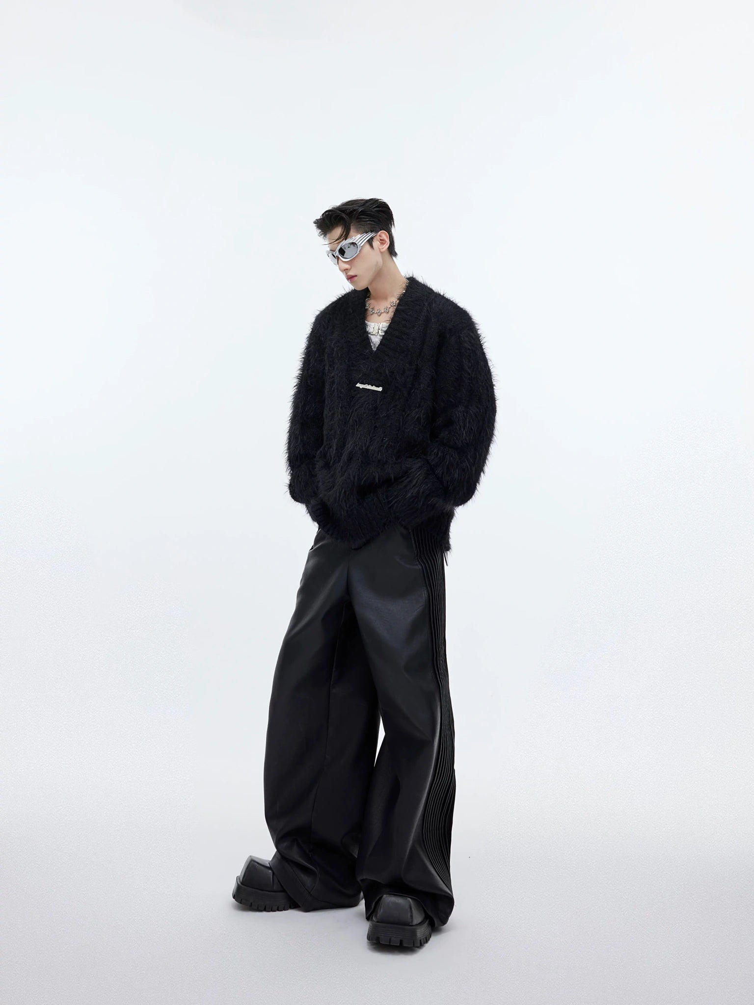 Relaxed V-Neck Knit Sweater in Cotton-Wool Blend - main image 5