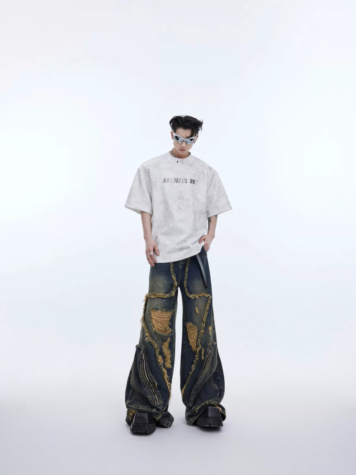 Metal Logo Shoulder-Pad T-Shirt | Relaxed Cotton - main image 4