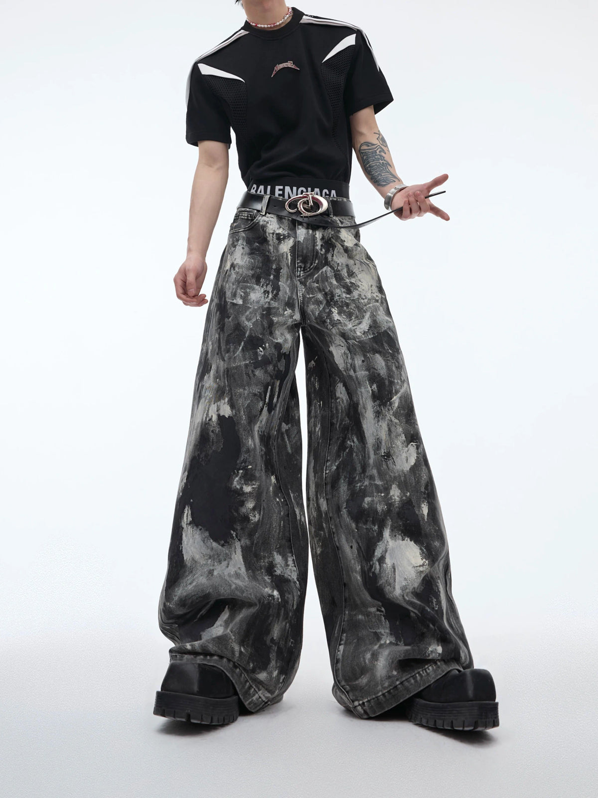 Relaxed Straight-Leg Washed Jeans | Cotton Denim - main image 1