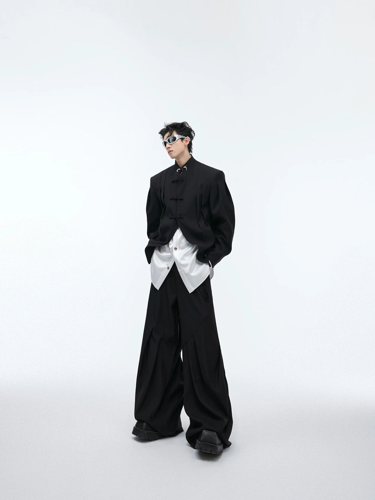 Pleated Frog-Button Jacket | Relaxed New-Chinese Style - main image 5