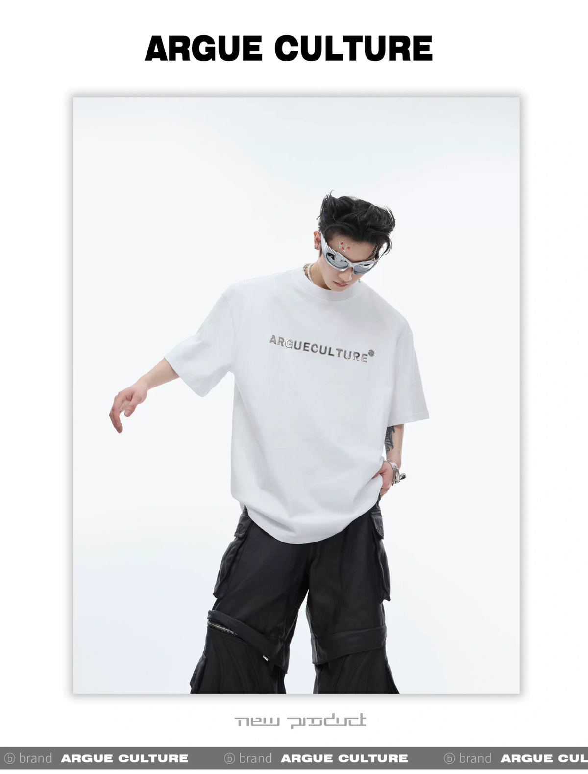 Relaxed Cotton Metal Logo Shoulder-Pad T-Shirt - description image 12