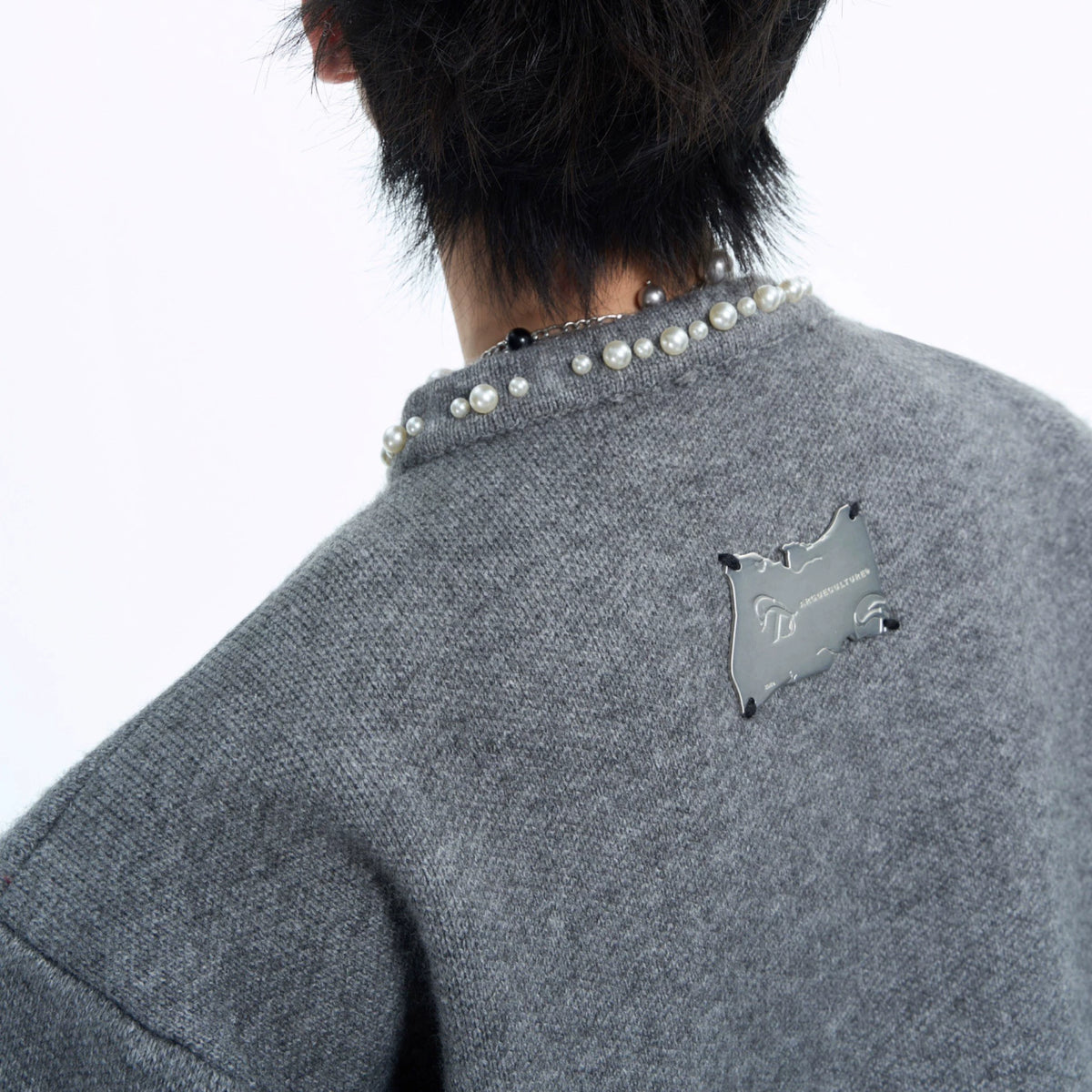 Pearl-Trimmed Short Cardigan Sweater | Argue Culture - main image 4