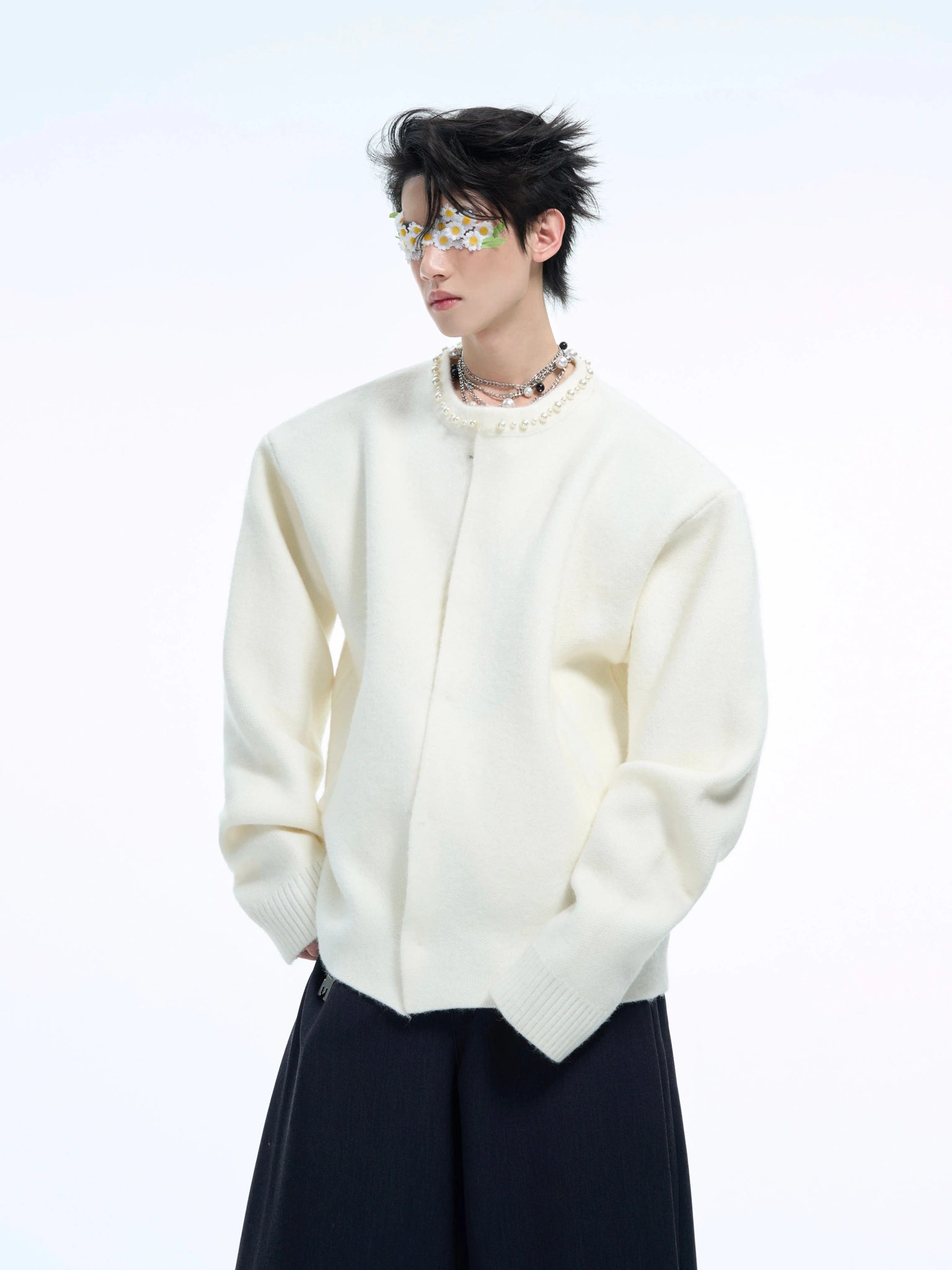Pearl-Trimmed Short Cardigan Sweater | Argue Culture - White