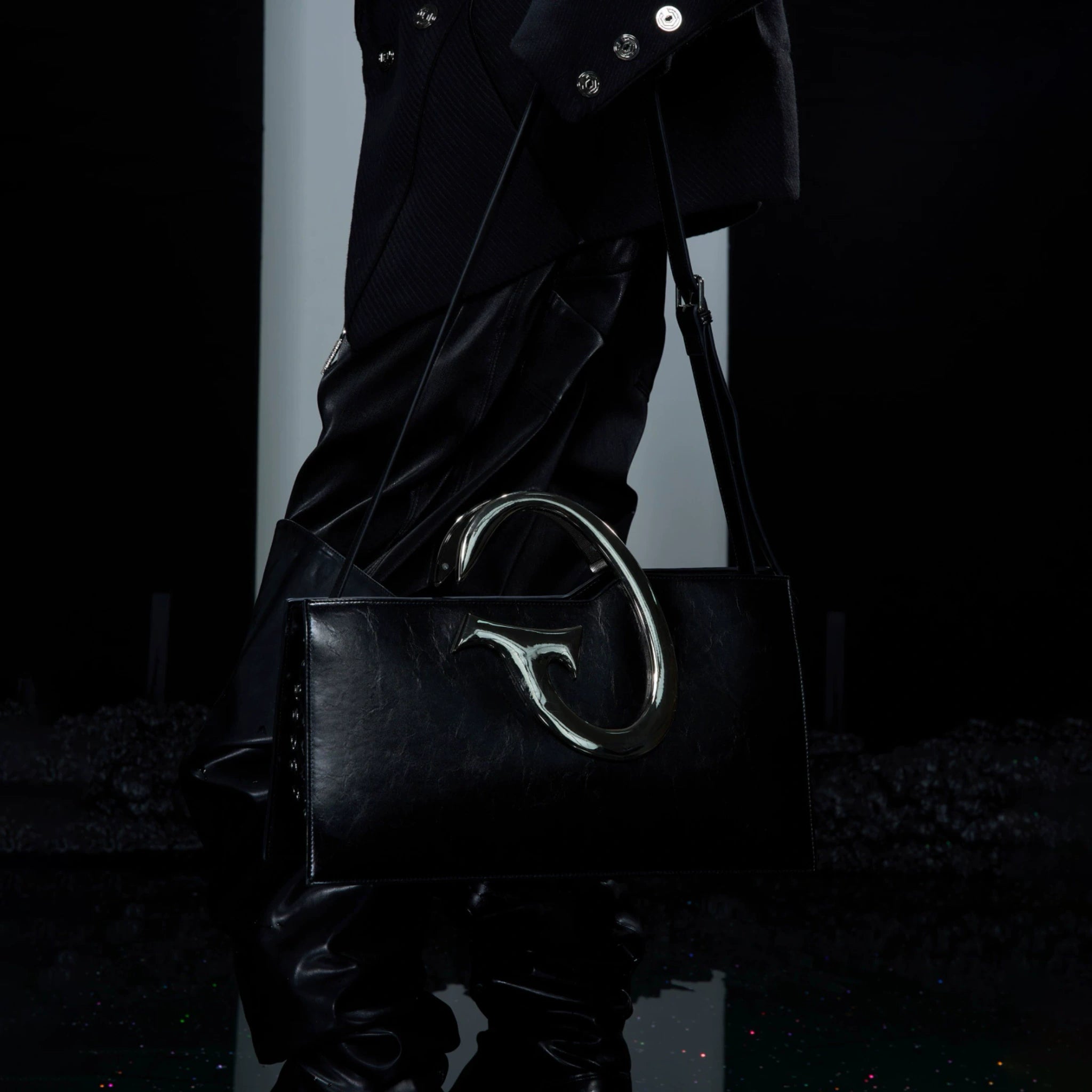 Black PU Trapezoid Shoulder Bag with Metal Handle - main image 4