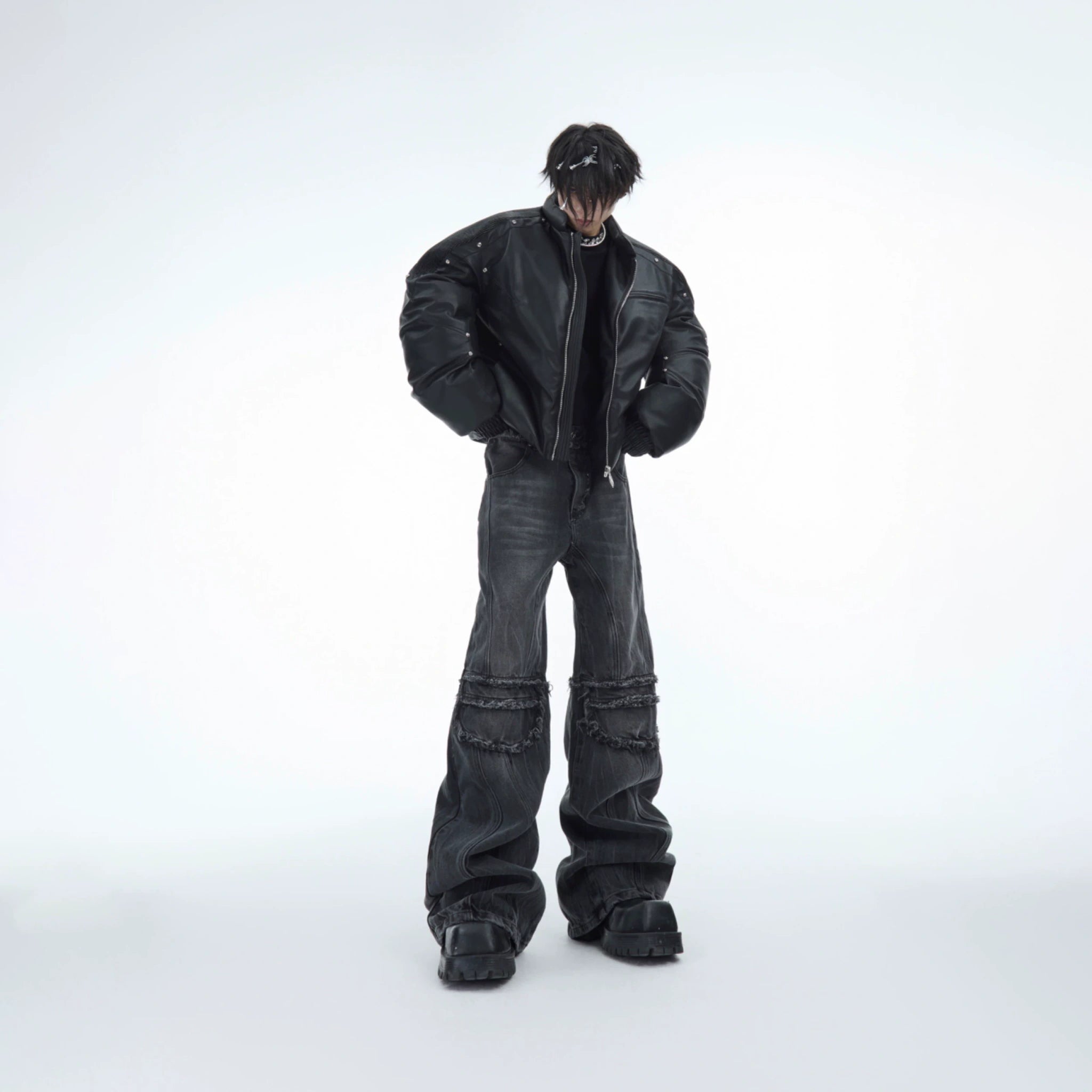 Washed Water-Ripple Frayed Straight-Leg Jeans - main image 2