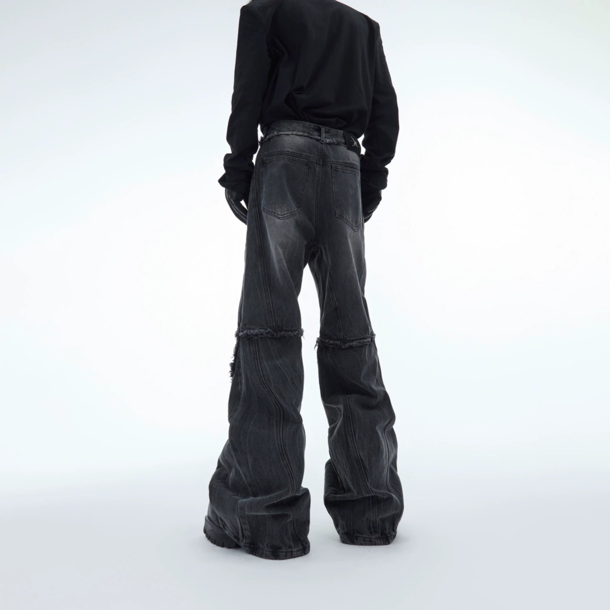 Washed Water-Ripple Frayed Straight-Leg Jeans - main image 5