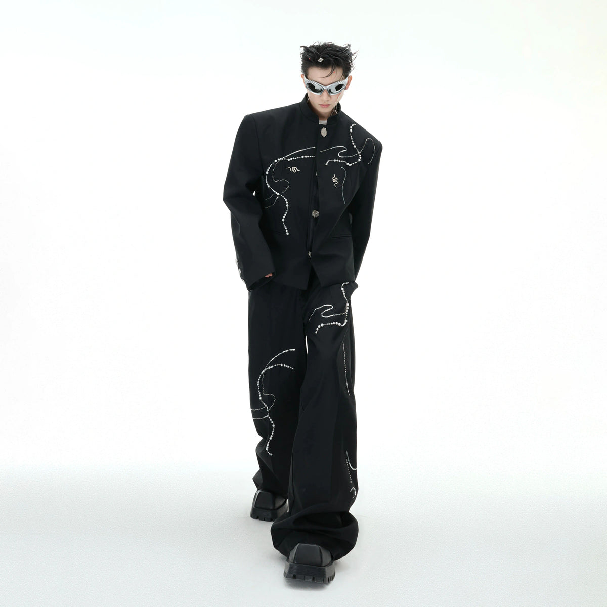 Snake Motif Relaxed Suit Jacket and Wide-Leg Bottoms - main image 2