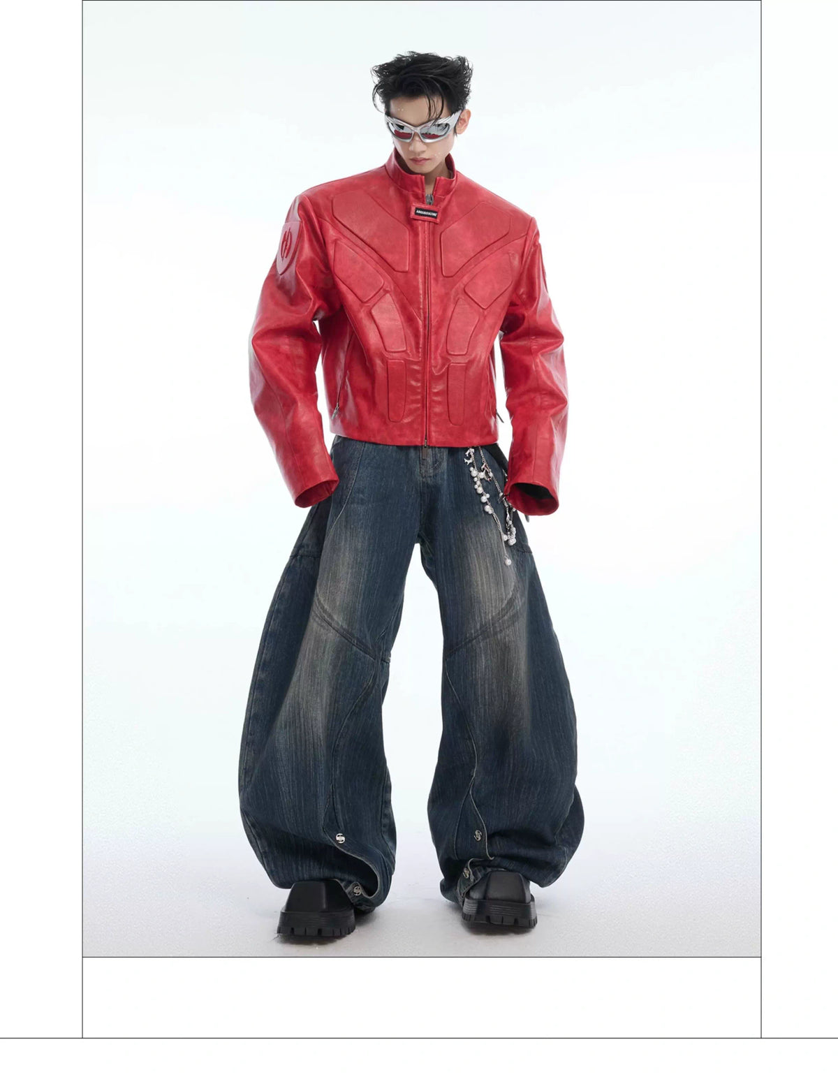Deconstructed Washed Wide-Leg Jeans with Metal Chain - description image 11