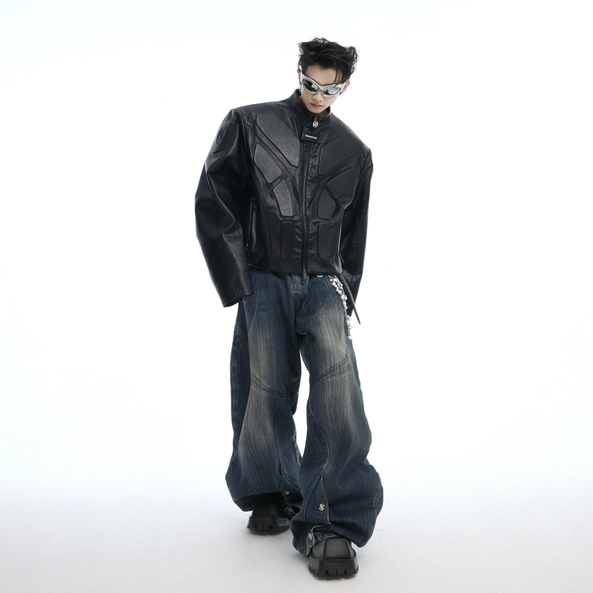 Deconstructed Washed Wide-Leg Jeans with Metal Chain - main image 4