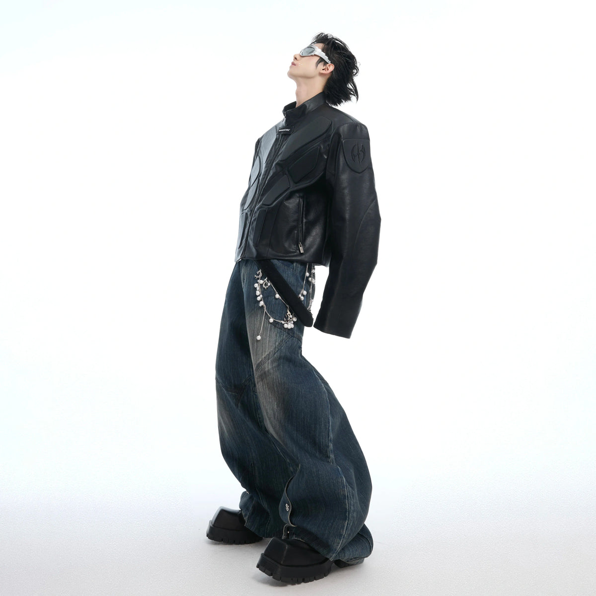 Deconstructed Washed Wide-Leg Jeans with Metal Chain - main image 5