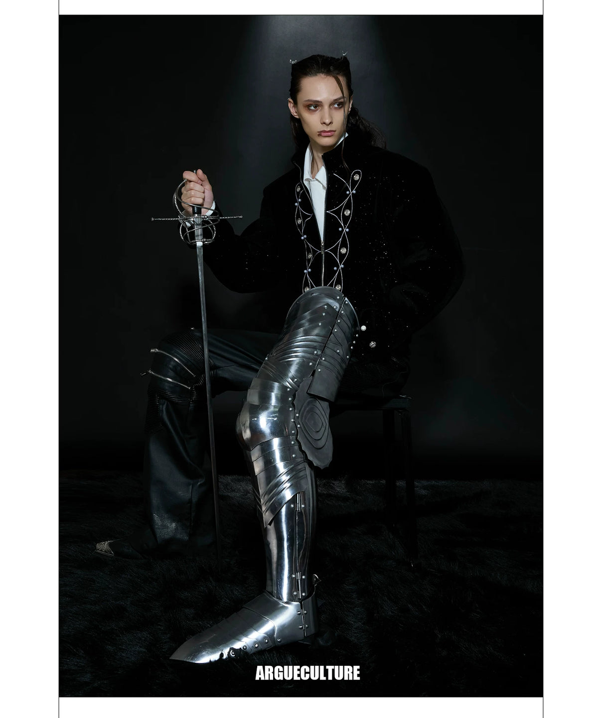 Fine-Glitter Metal Button Jacket | Loose Short Fit - description image 18