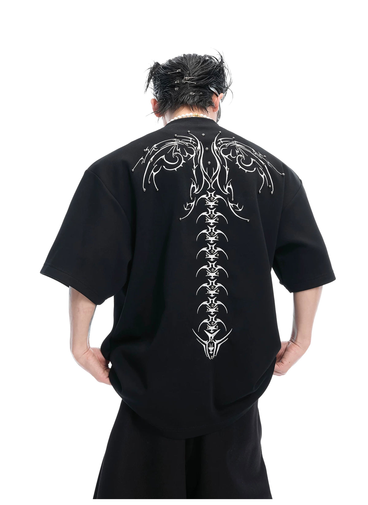 Spinal Bone Embroidered Oversized T-Shirt | Argue - description image 5
