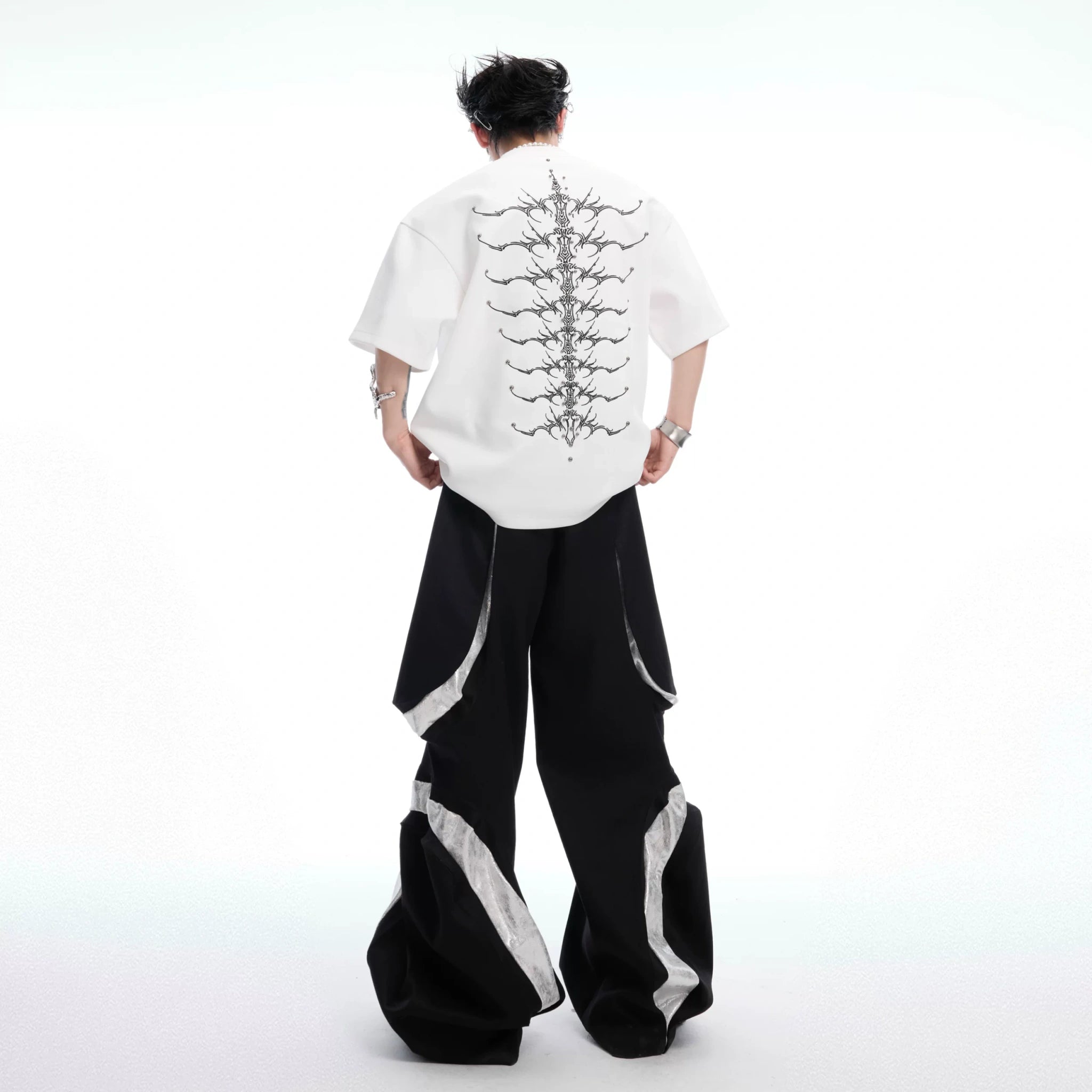 Embroidered Spine Graphic Cotton T-Shirt - main image 5