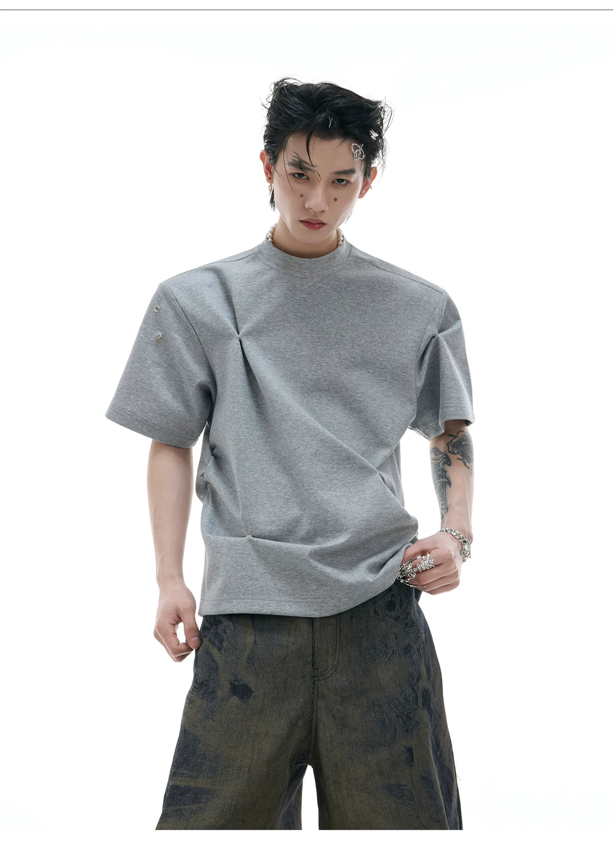 Pleated Boxy Cotton T-Shirt with Metal Details - description image 3