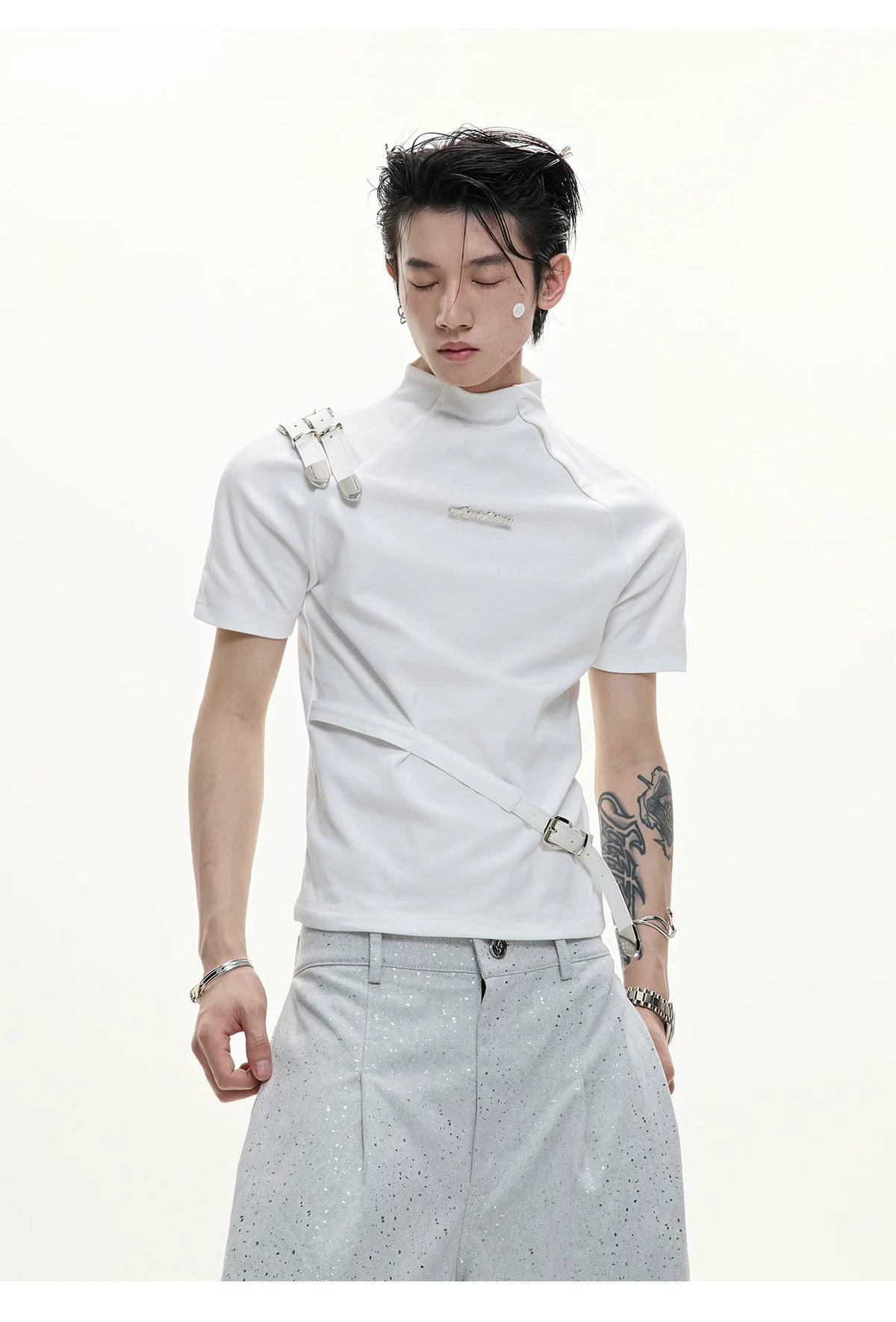 Cotton Letter Graphic T-Shirt | Relaxed Streetwear - description image 4
