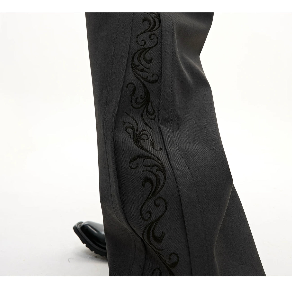Embroidered Pleated Wide-Leg Trousers | Relaxed Fit - description image 8