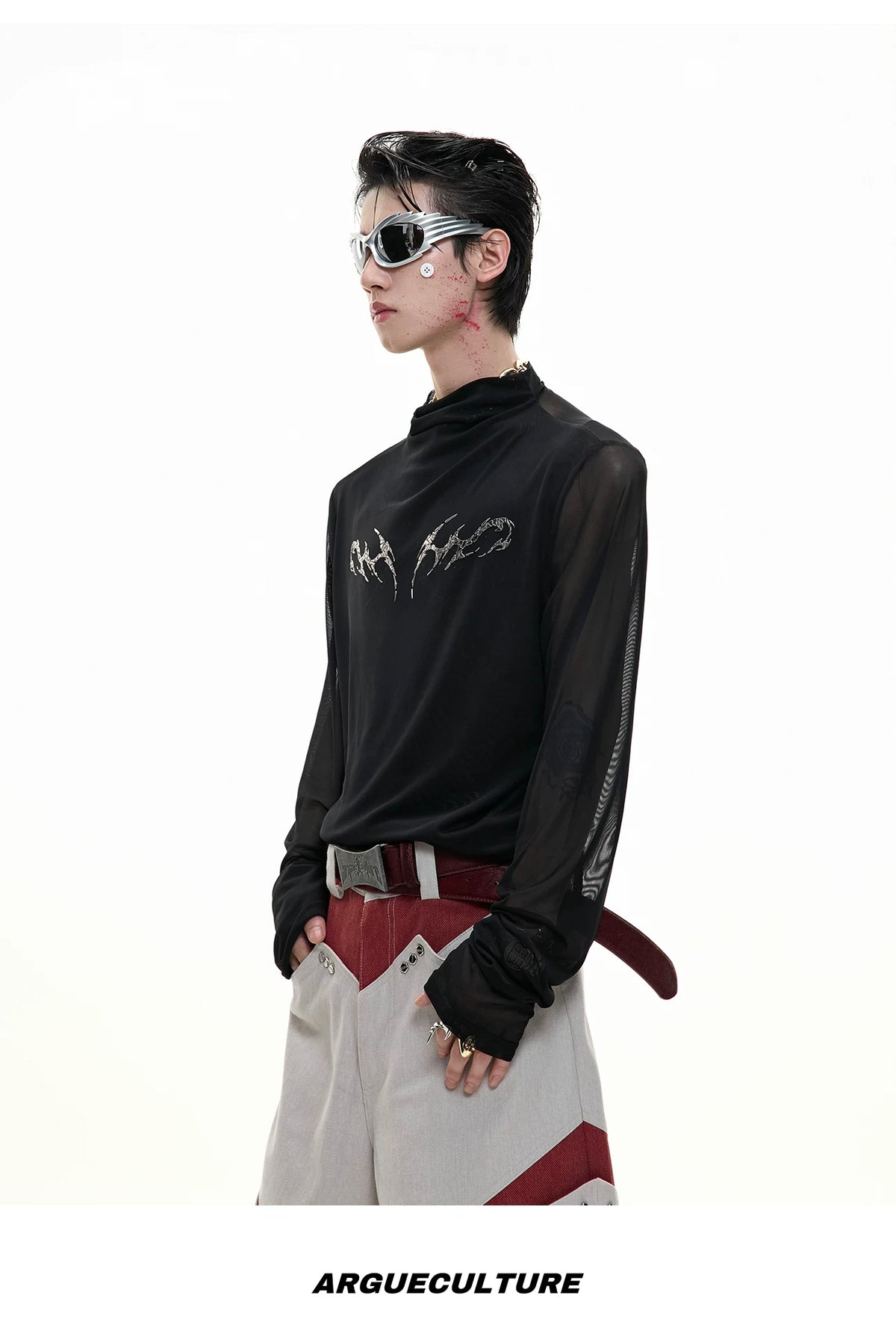 Embossed Mesh Long-Sleeve Tee in Polyester Blend - description image 9