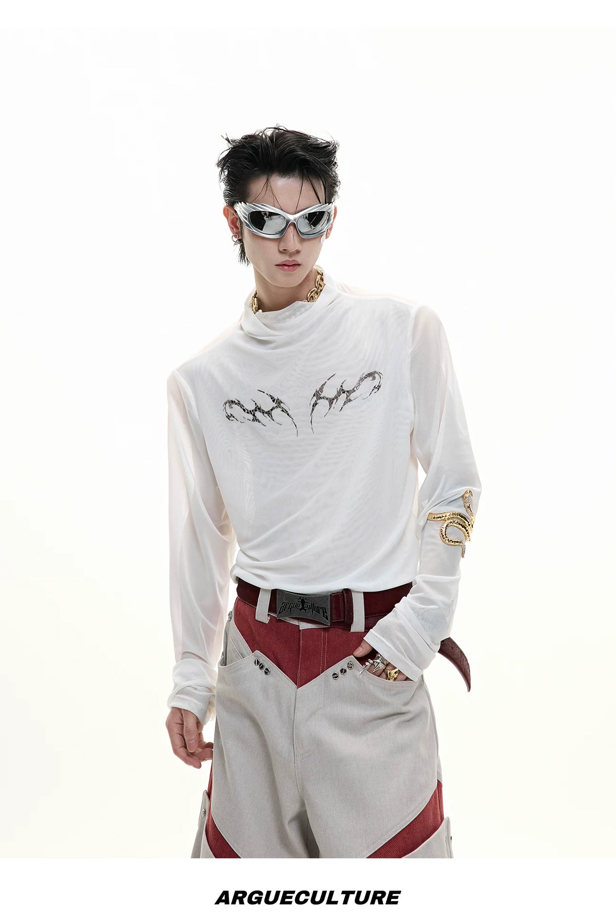 Embossed Mesh Long-Sleeve Tee in Polyester Blend - description image 12