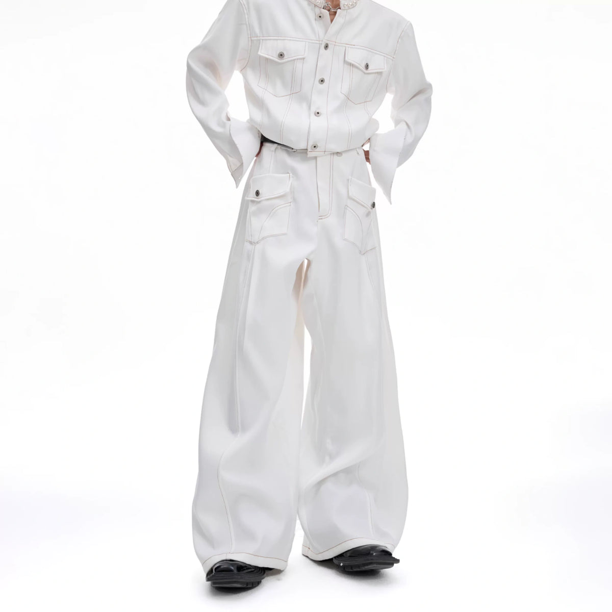 Loose Straight-Leg Cargo Jeans | Washed Cotton Denim - main image 2