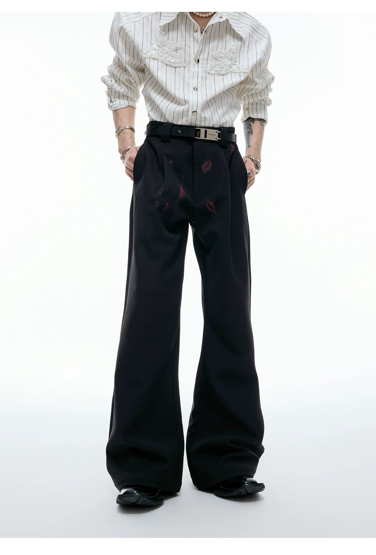 Pleated Red Lip Flared Trousers in Cotton - description image 7
