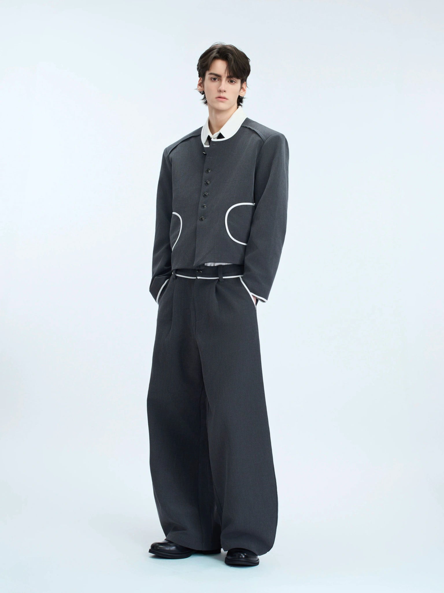 Collarless Contrast-Trim Jacket | Relaxed Cropped Fit - main image 3