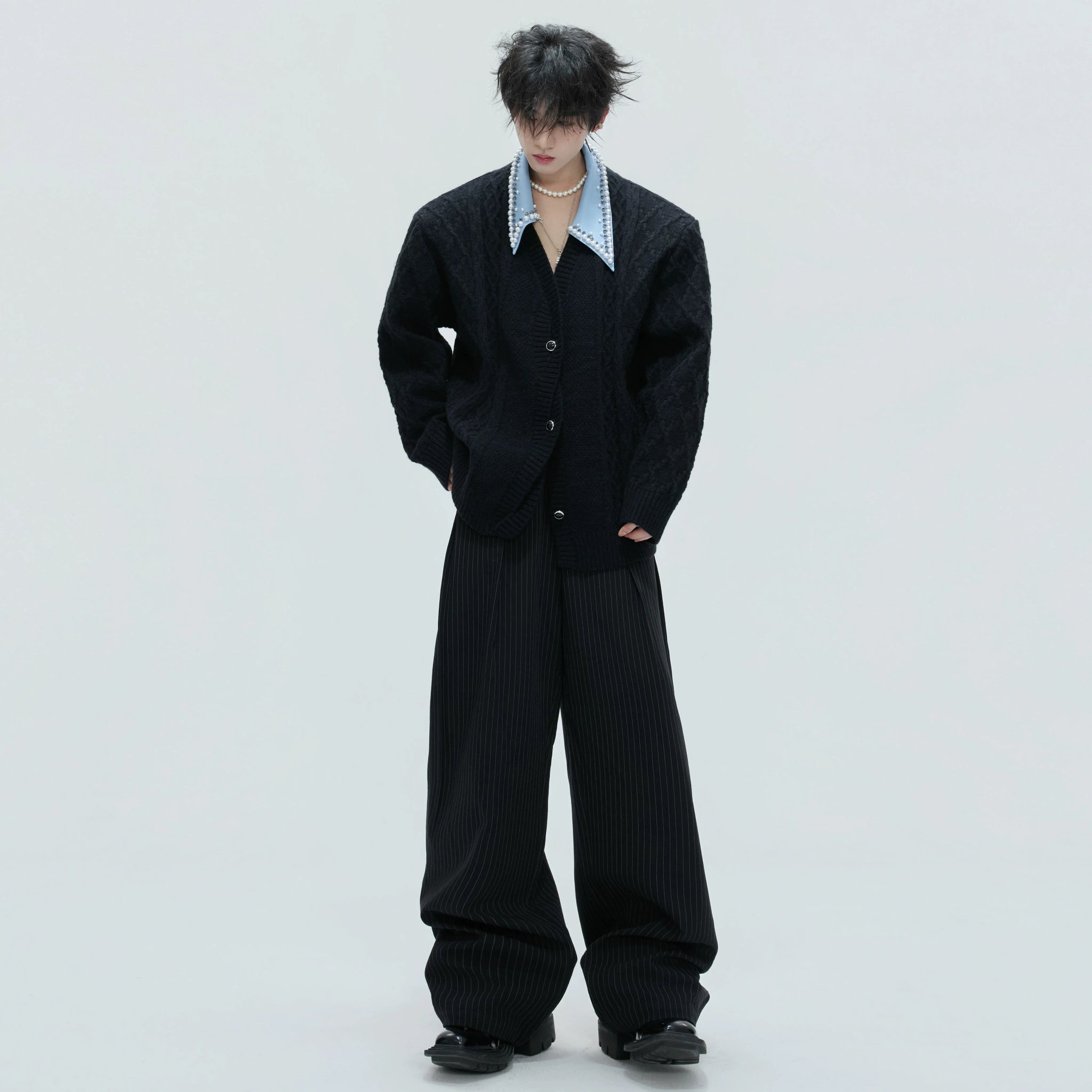 Pearl-Trimmed Wool Blend Cardigan with Contrast Collar - main image 4