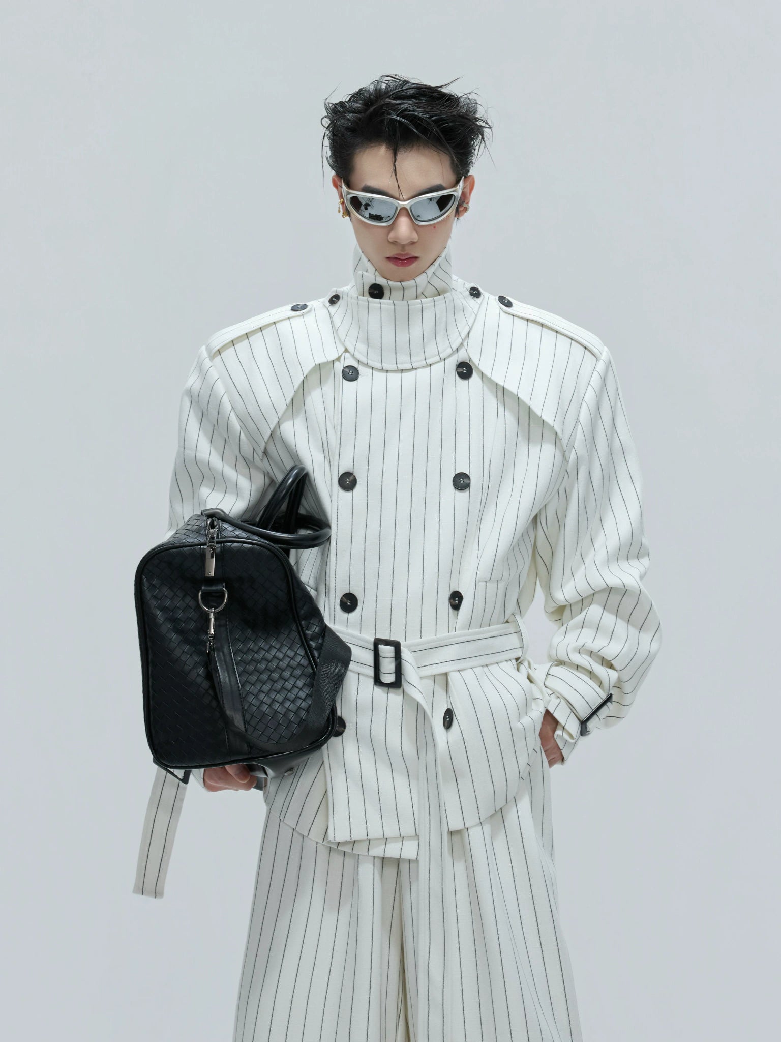 Relaxed Cotton-Linen Suiting Set with Notched Lapels - main image 4