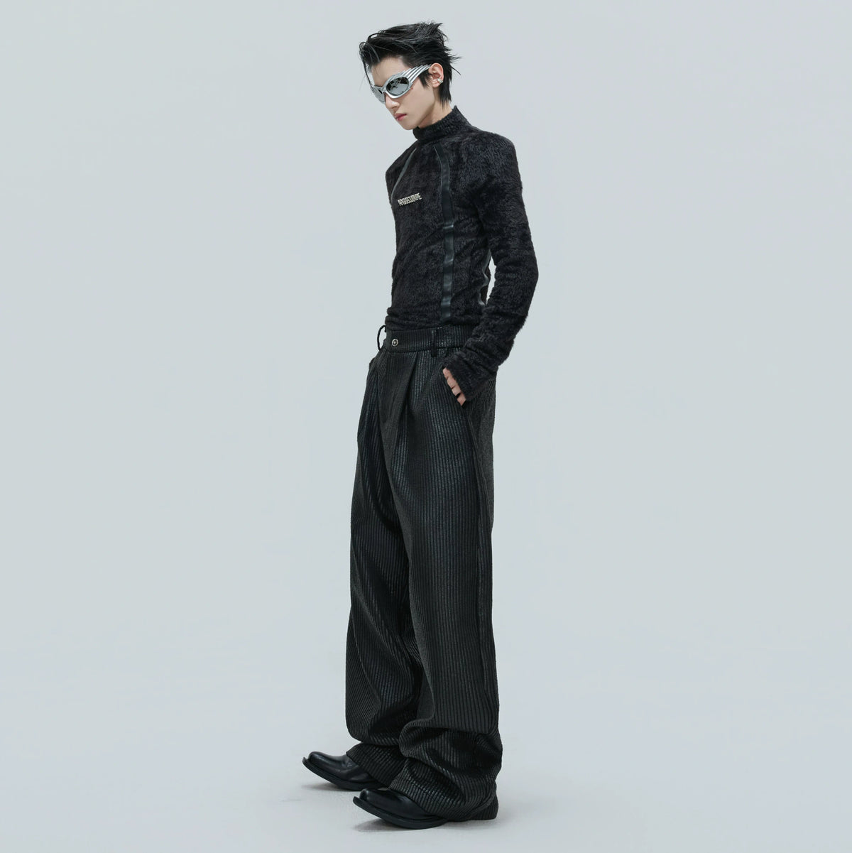 Cropped Plush Wool-Blend Turtleneck Knit Top - main image 4
