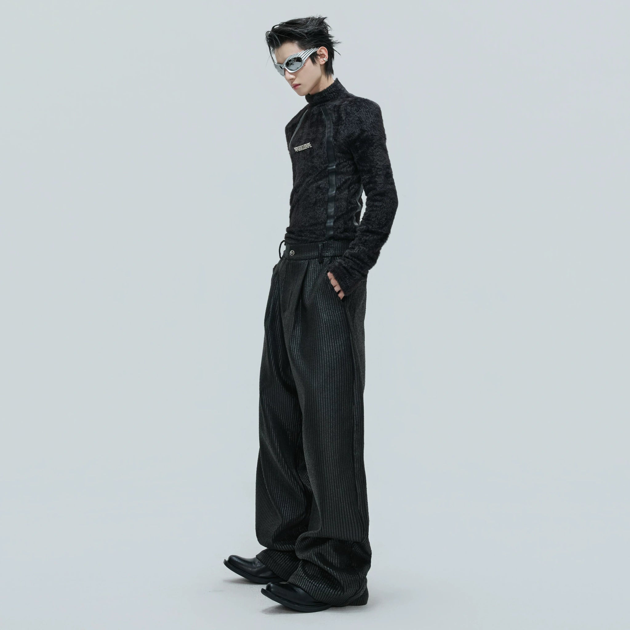 Cropped Plush Wool-Blend Turtleneck Knit Top - main image 4