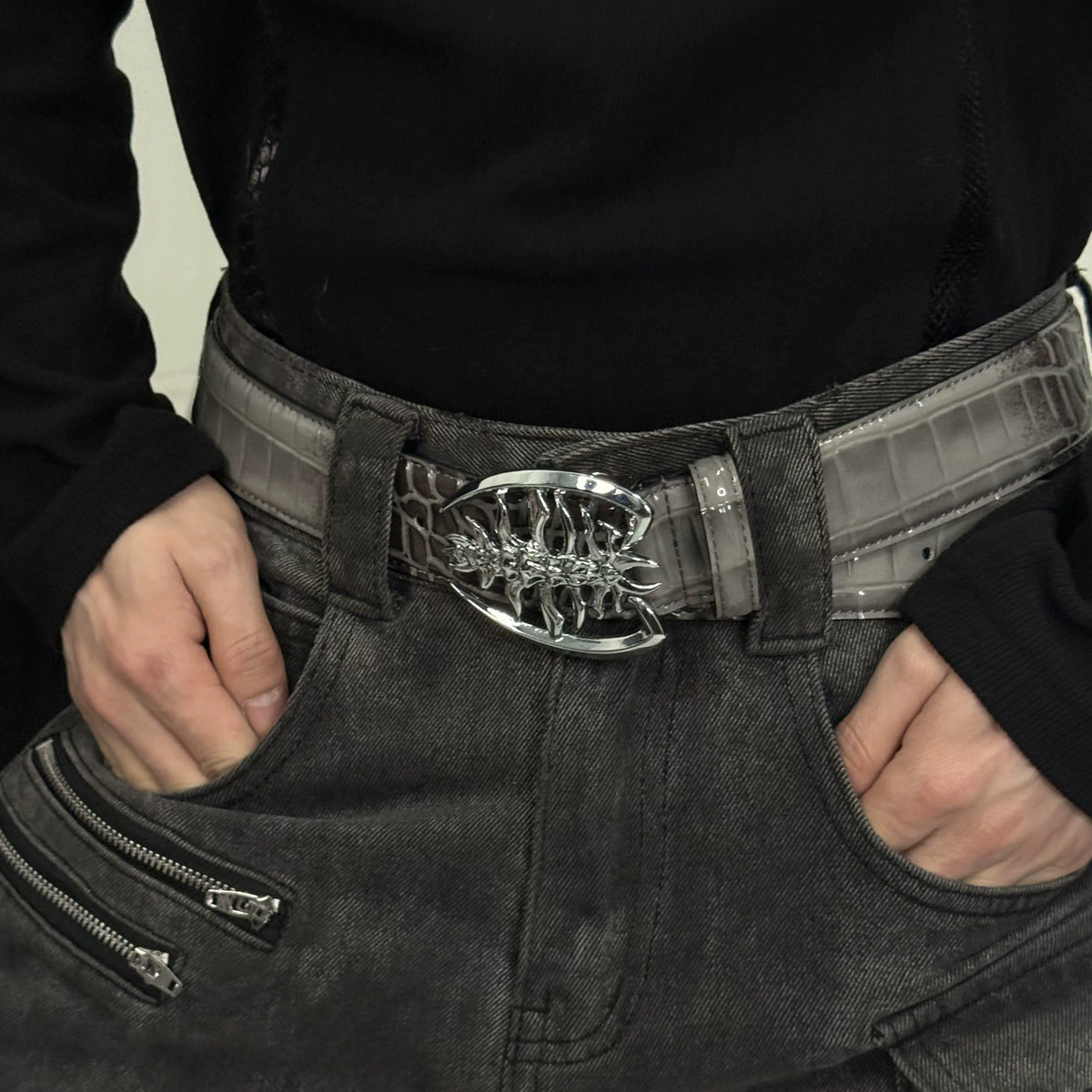 Crocodile-Embossed Cowhide Belt with Metal Buckle - main image 4