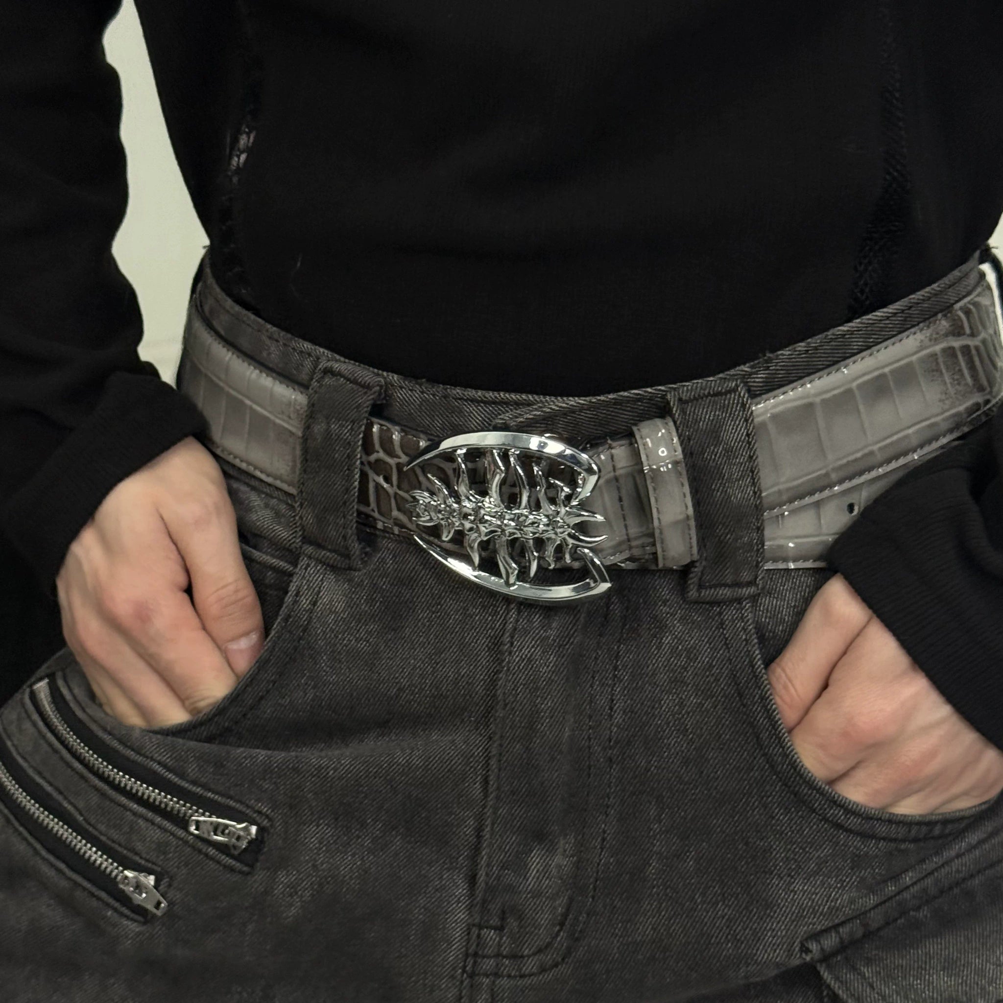 Crocodile-Embossed Cowhide Belt with Metal Buckle - main image 4