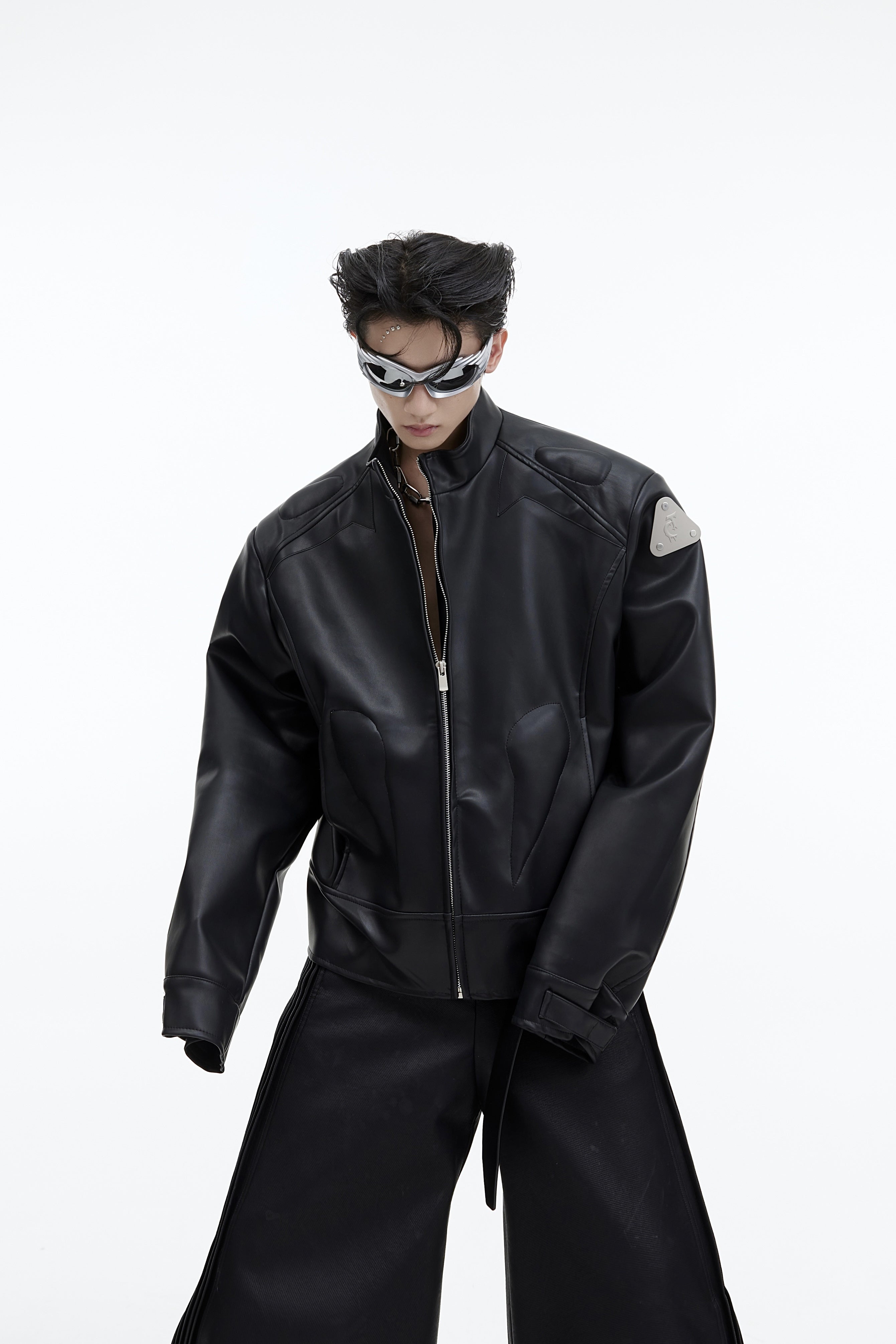 Deconstructed-Cropped-Leather-Jacket---Edgy-Metal-Logo-Design-Black