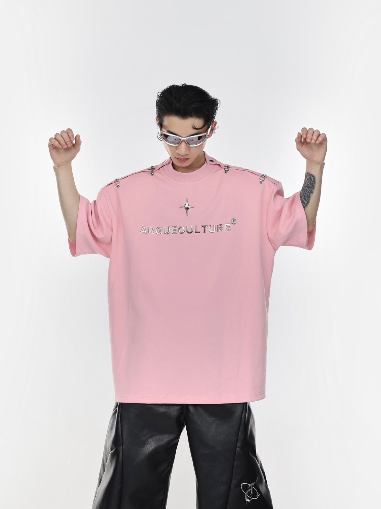 Deconstructed-Metal-Clip-Shoulder-Pad-Tee---Streetwear-Top-Light-Pink