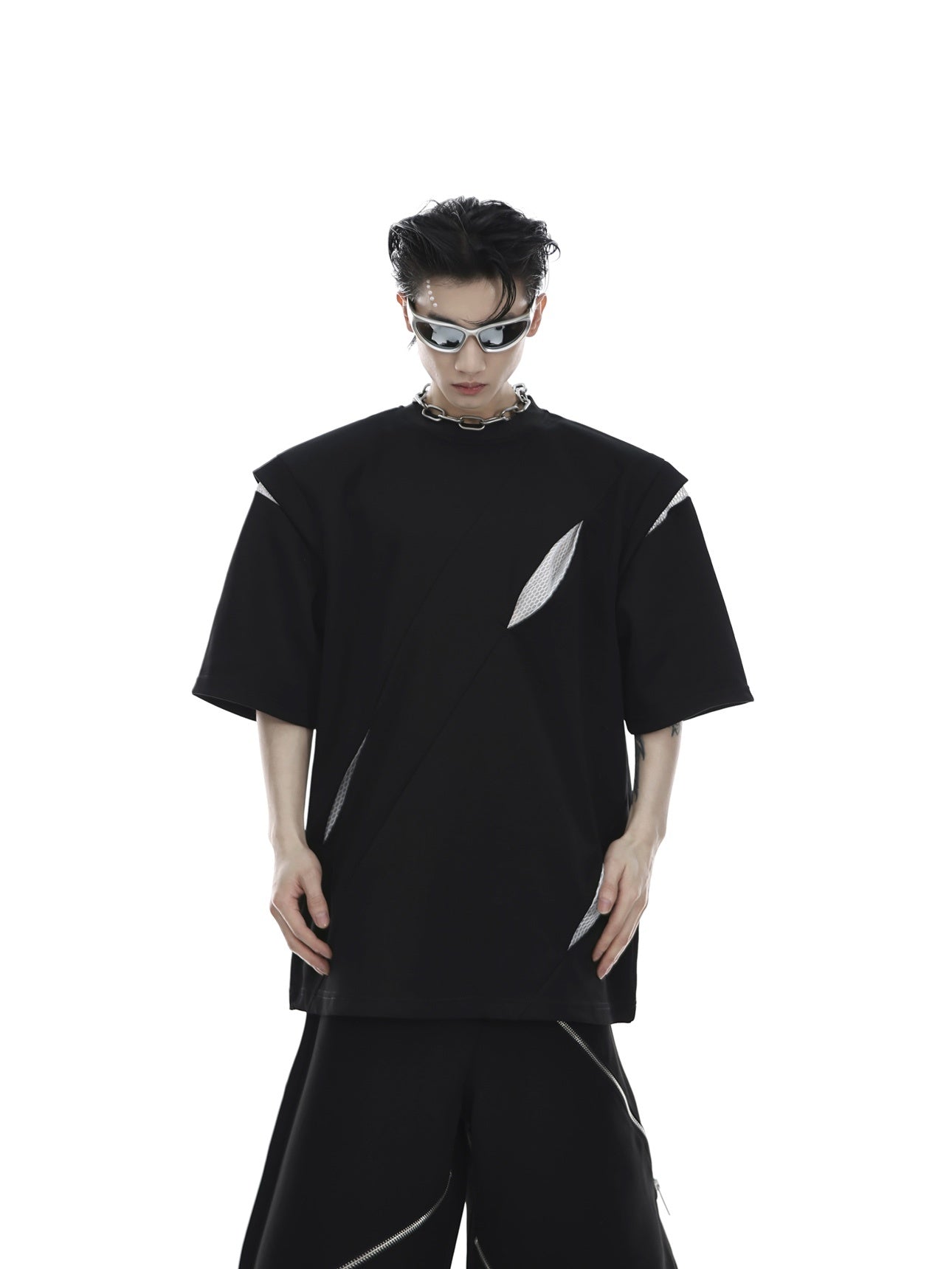 Deconstructed-Sleeveless-Tee---Summer-Streetwear---Unisex-Black