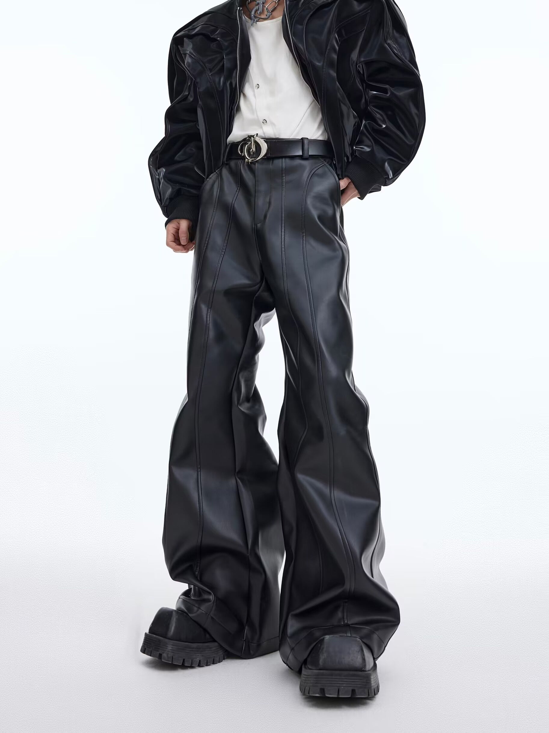Distressed-High-Waist-Leather-Pants---Micro-Flare-Fit-Black