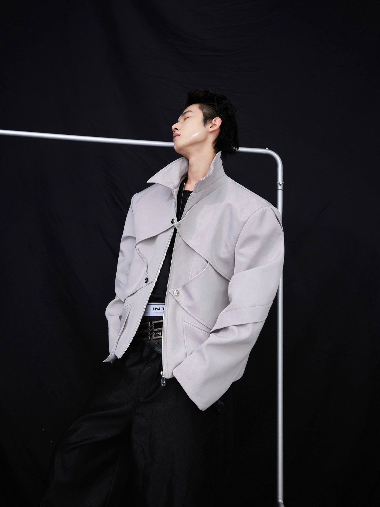 Liquid-Metal-Shiny-Cropped-Jacket---Streetwear-Heavy-Duty-Design