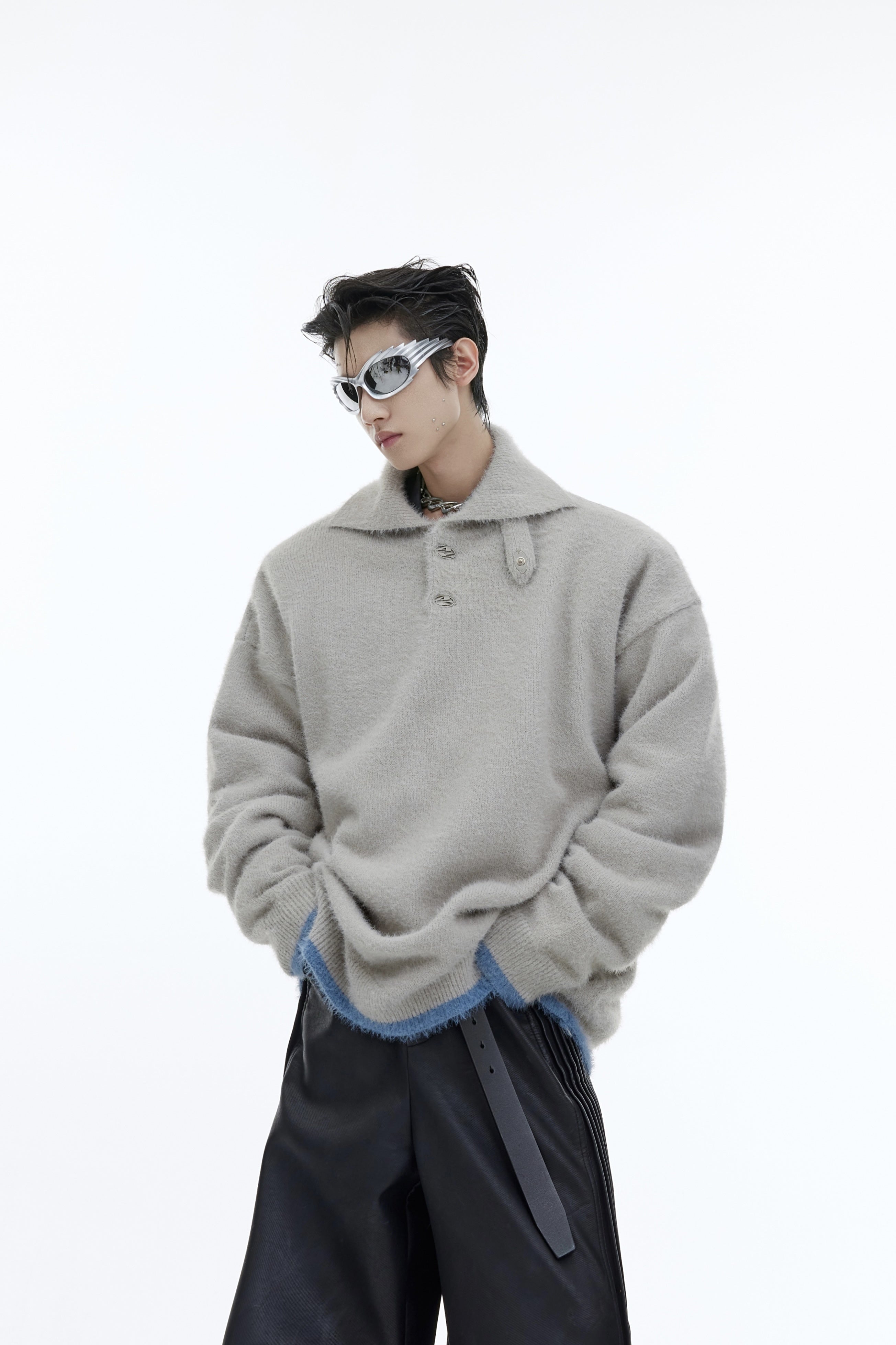 Metal-Trim-Plush-Knit-Sweater---Oversized-Fleece-Pullover-Gray