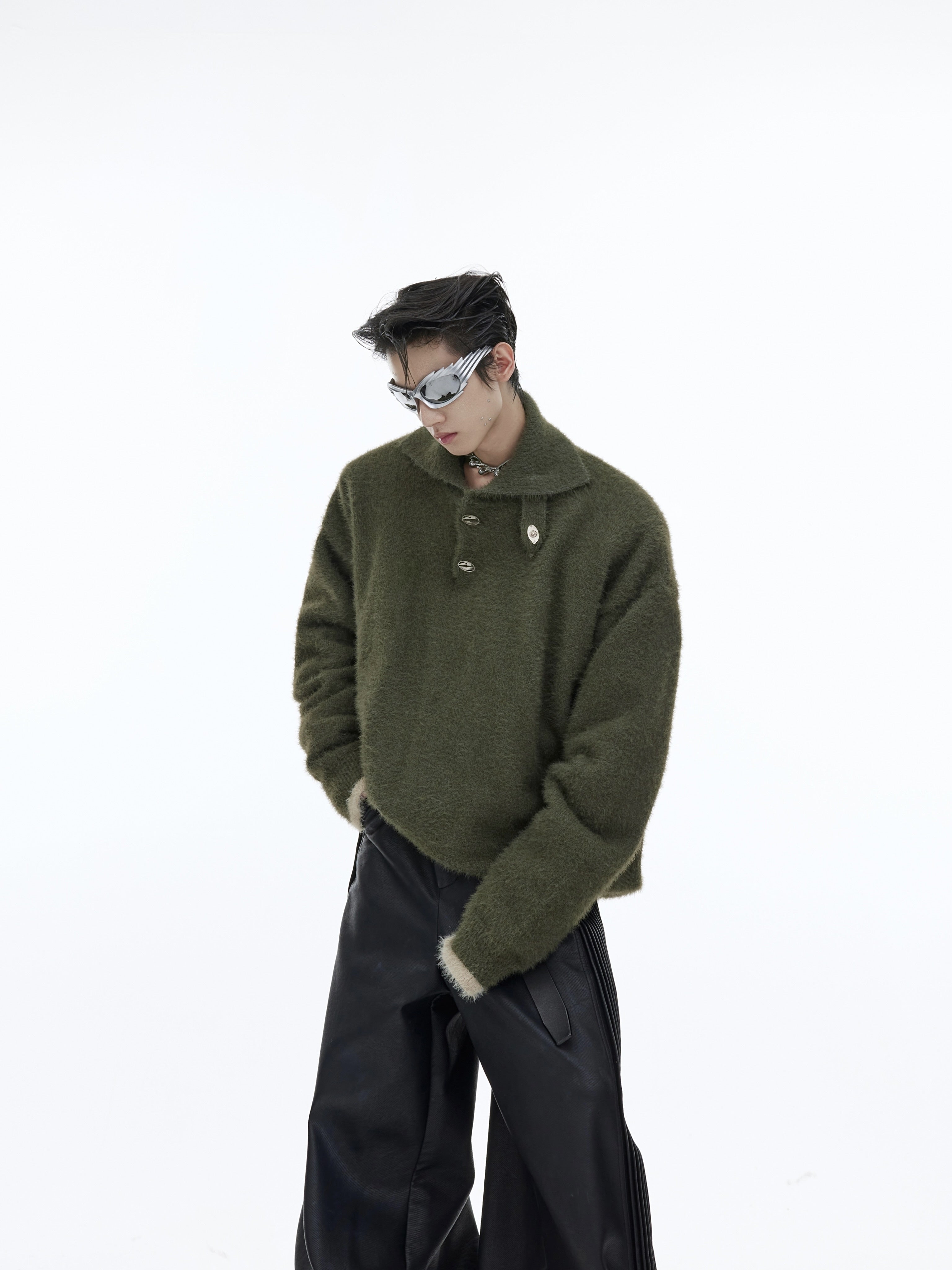 Metal-Trim-Plush-Knit-Sweater---Oversized-Fleece-Pullover-Green