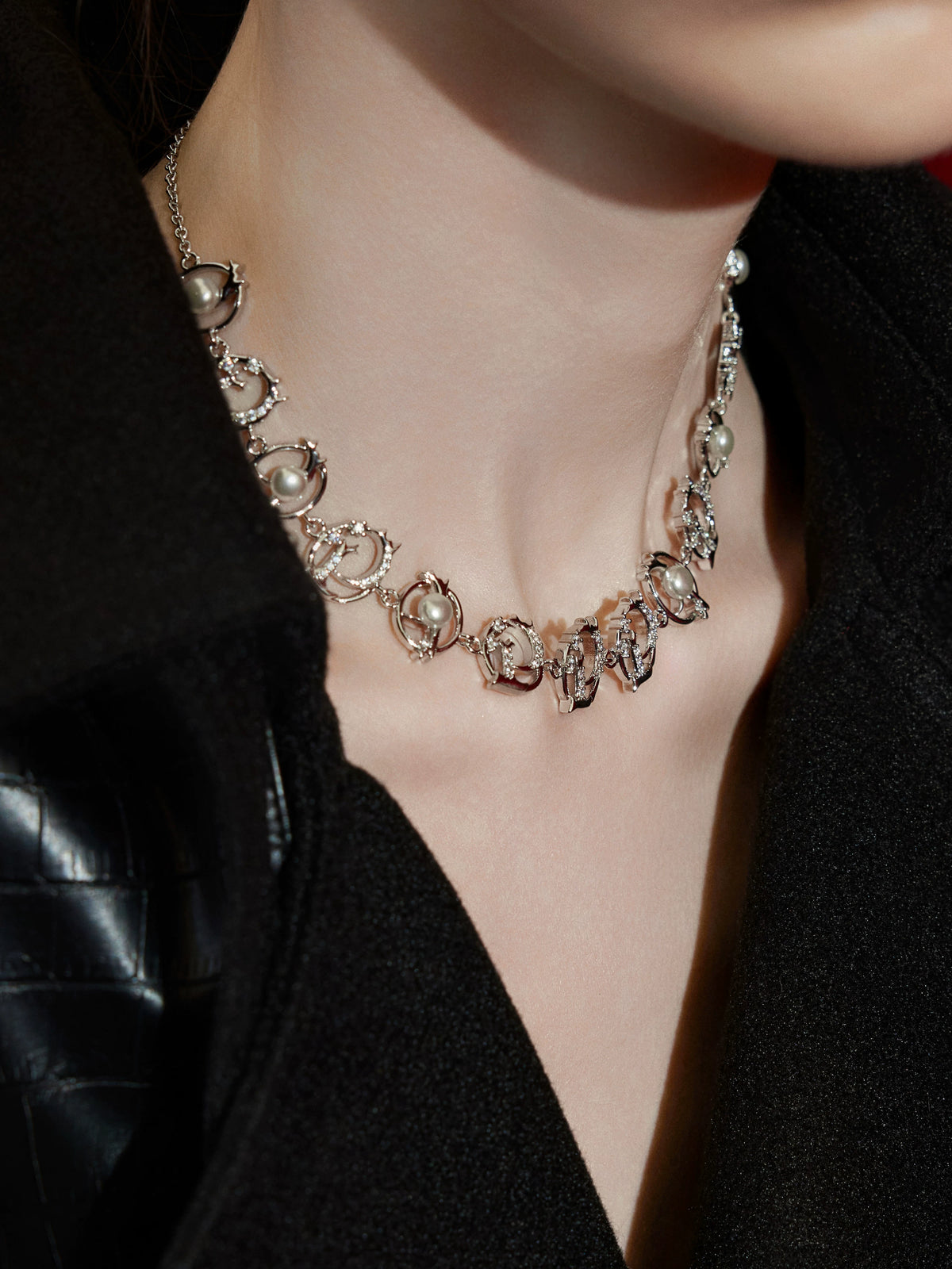 Adjustable Layered Zircon Collarbone Necklace - product image 4