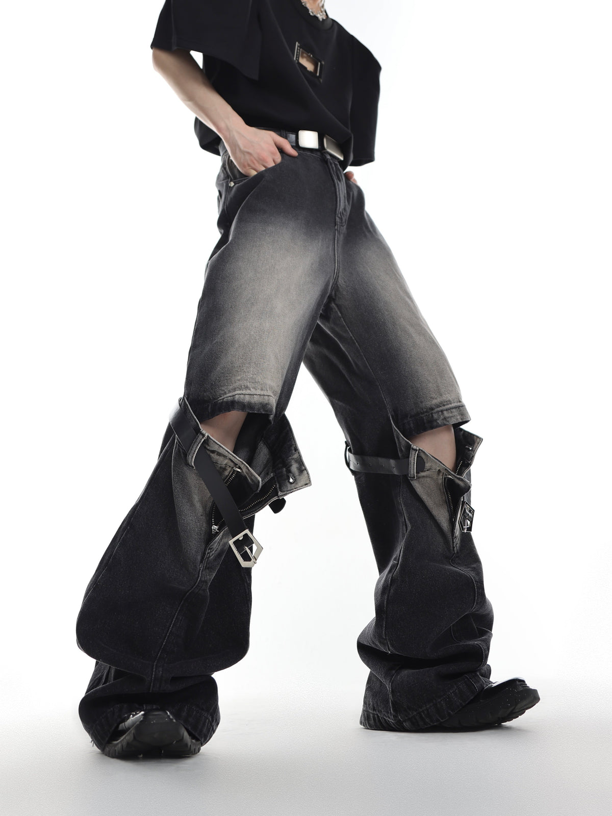 Cutout Washed Jeans - product image 2