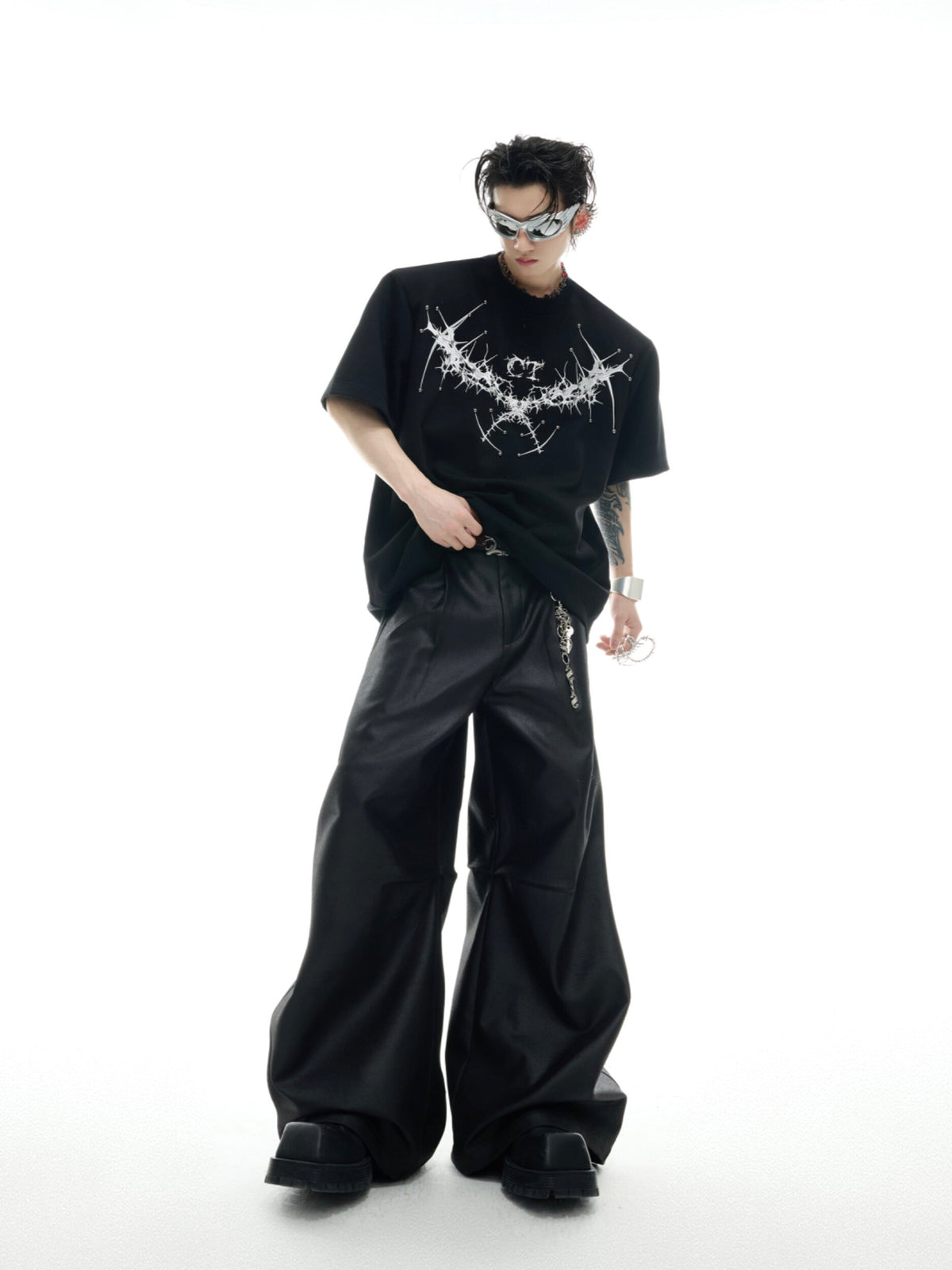 Metal Rivet Embroidery Relaxed T-Shirt - product image 4