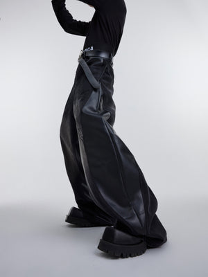 Washed Color-Block Deconstructed Jeans - product image 2