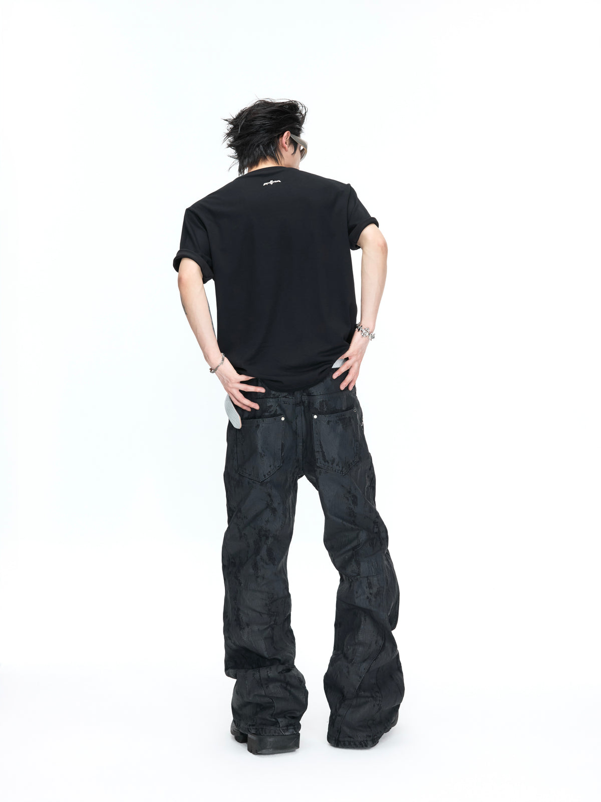 Boxy Black Rivet V-Neck T-Shirt - product image 3
